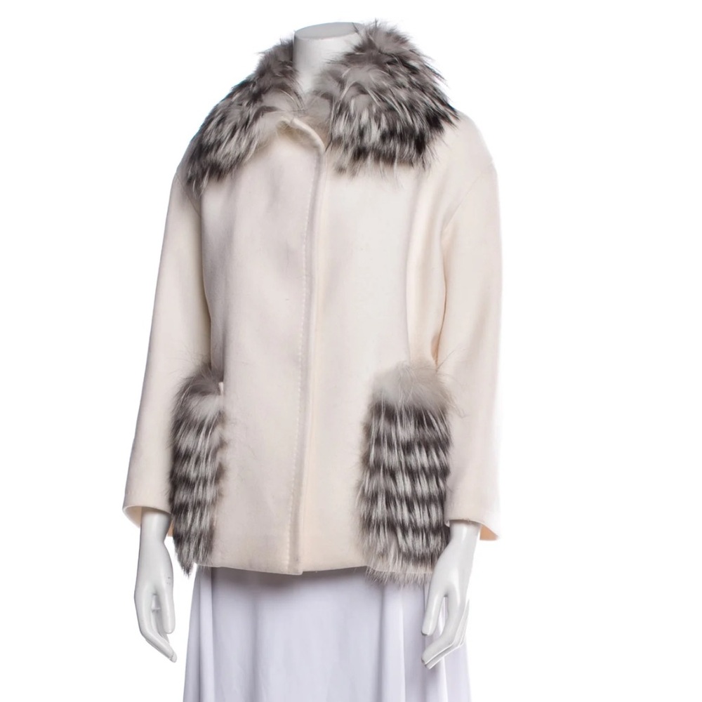 Elegant Cream Fur-Trimmed Women's Coat